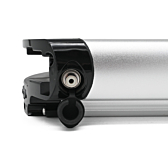 Nahaufnahme der Seitenansicht der Phylion XH370-13J Wall-E 37V 14Ah (2-polig). Der Ladeanschluss dieser Phylion-Batterie ist gut zu sehen.