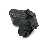 Dreiviertelansicht des Shimano Steps SC-EN500 von hinten, bei der der Power-Button gut sichtbar ist.
