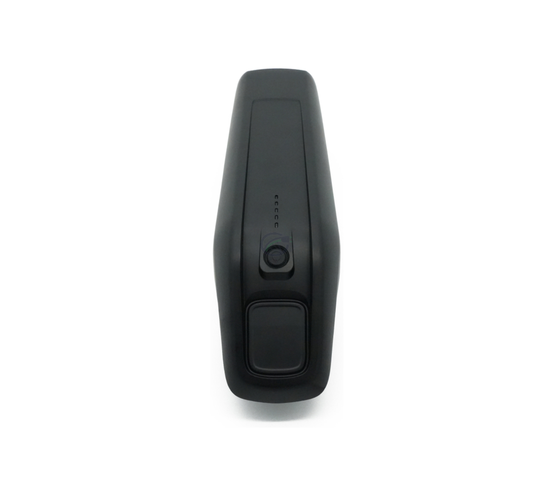 Vorderansicht des AEG DownTube 36V 10.4Ah Ersatzakkus, bei der die LED-Anzeige und der Power-Button gut sichtbar sind.
