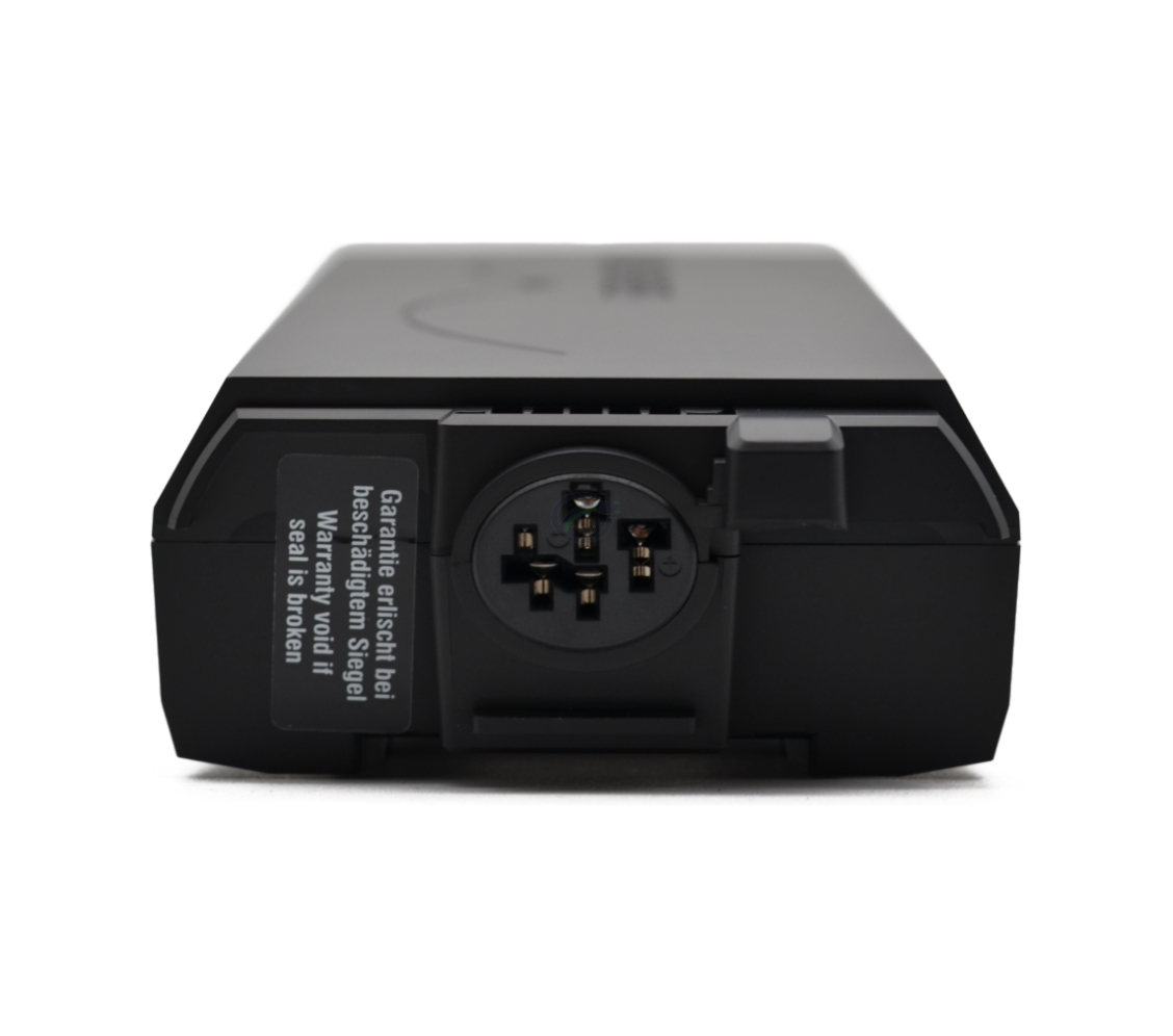 Nahaufnahme des Fahrradanschlusses des Bosch Powerpack 360 Performance/Active Gepäckträger E-Bike Vision Fahrradakkus.