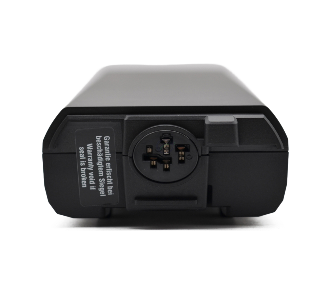 Nahaufnahme des Fahrradanschlusses des Bosch Powerpack 540 Performance/Active Gepäckträger E-Bike Vision Fahrradakkus.